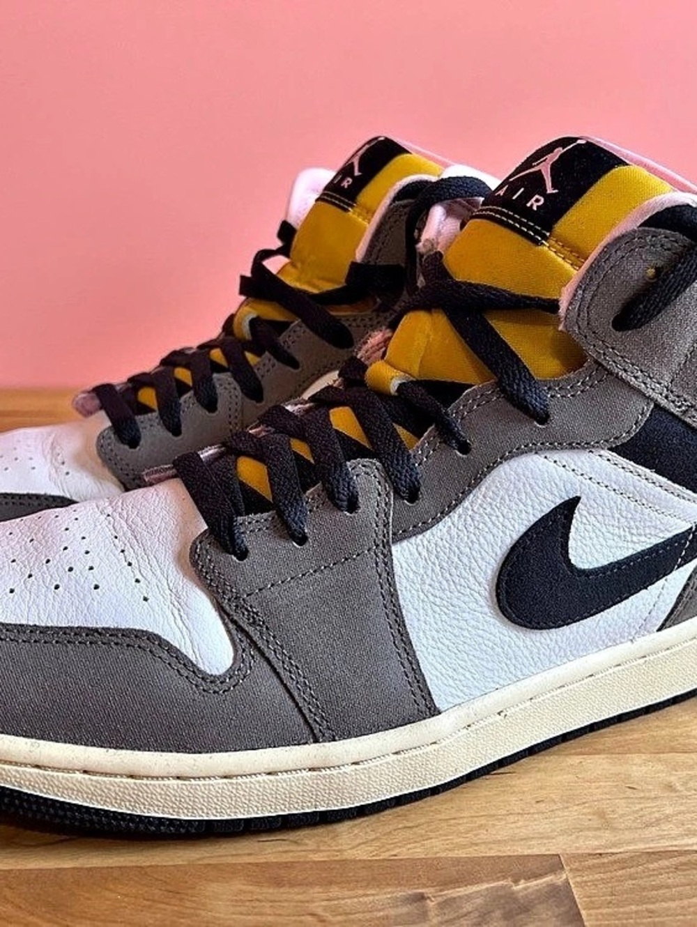 Nike Air Jordan 1 Mid SE Sneakers Gray & White US 11.5